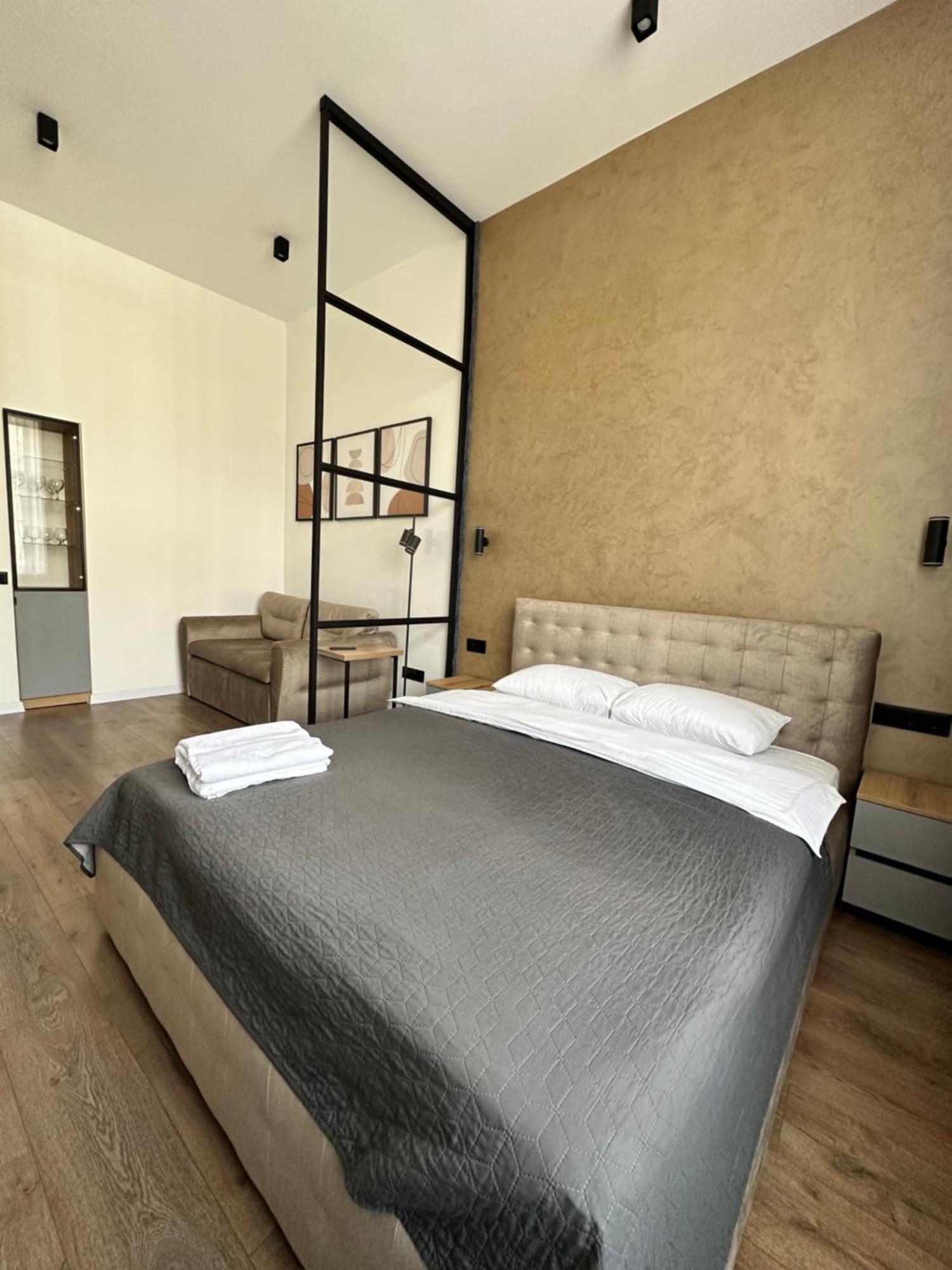 Romantic Apartments - In The Center Of Lviv , King-Size Bed Εξωτερικό φωτογραφία
