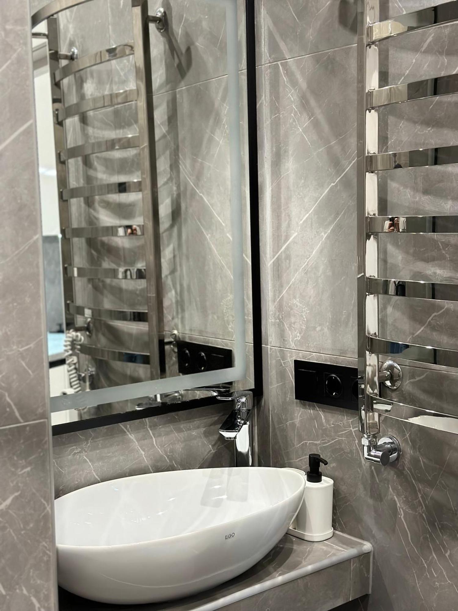 Romantic Apartments - In The Center Of Lviv , King-Size Bed Εξωτερικό φωτογραφία